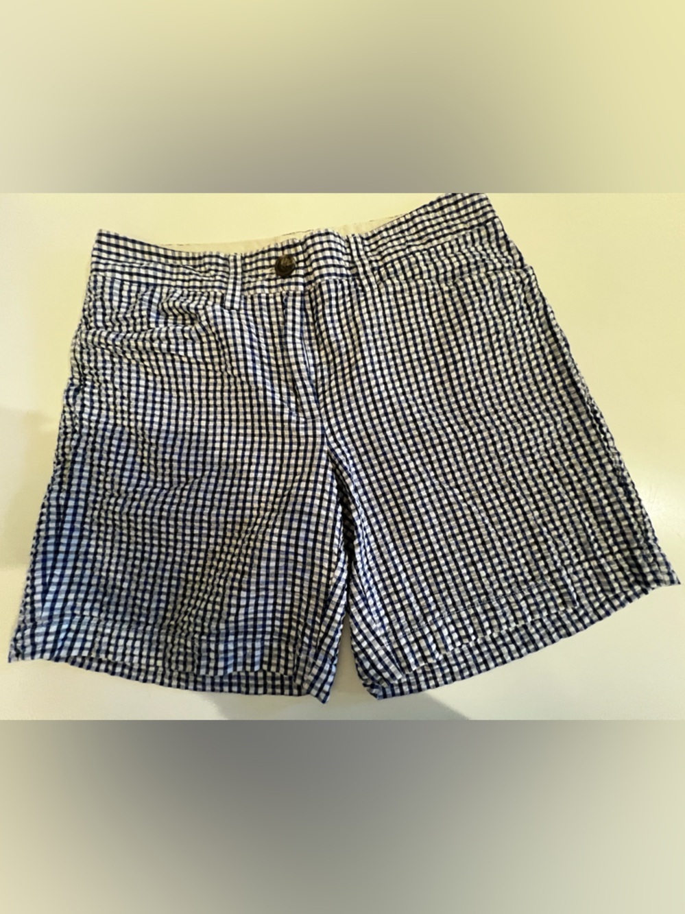 LANDS END WOMEN’S NAVY & WHITE CHECK SIZE 2 WAFFLE RAISED TEXTURE SHORTS.